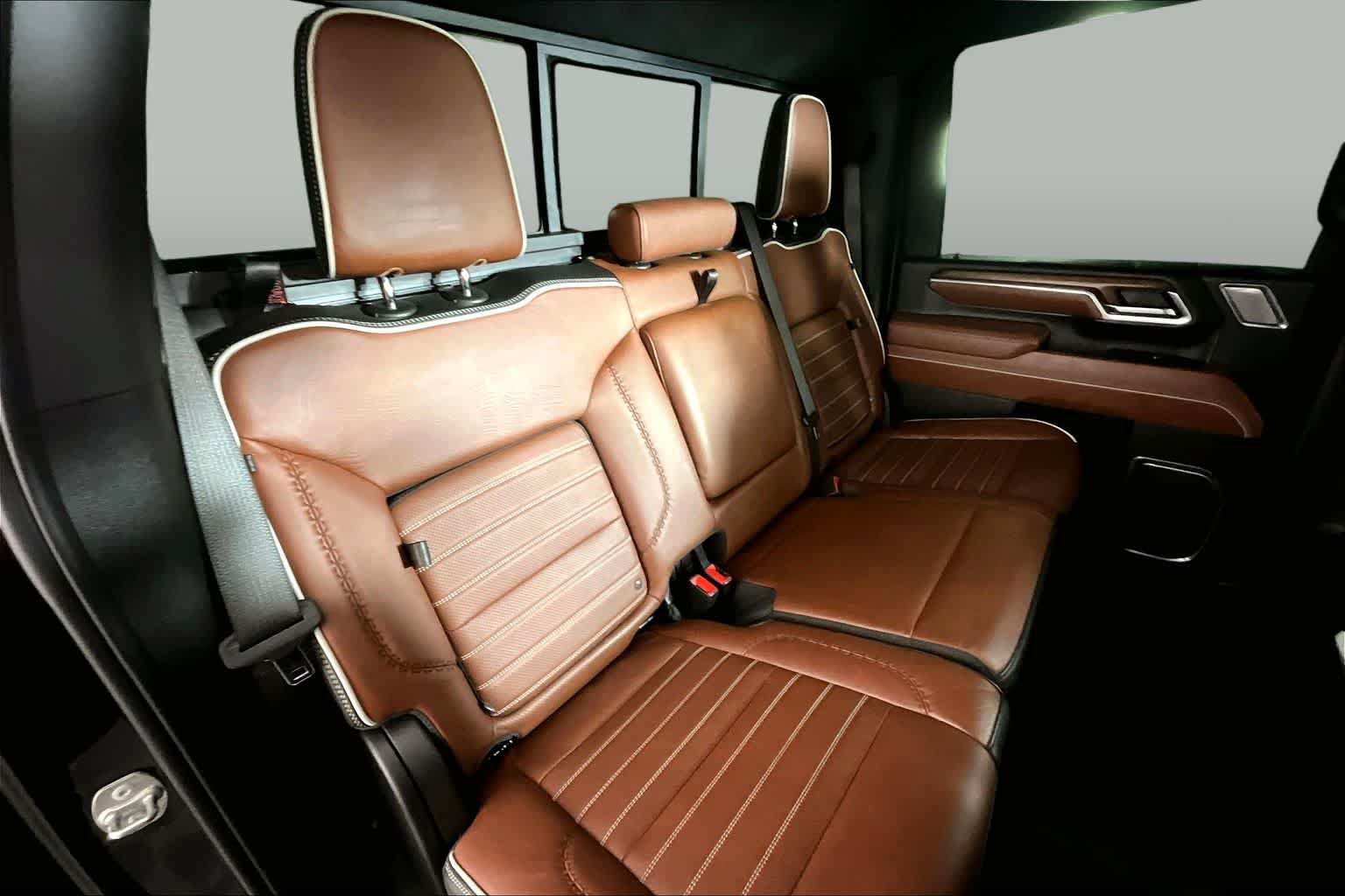 Certified 2025 GMC Sierra 3500 Denali Ultimate AWD/4WD image 20