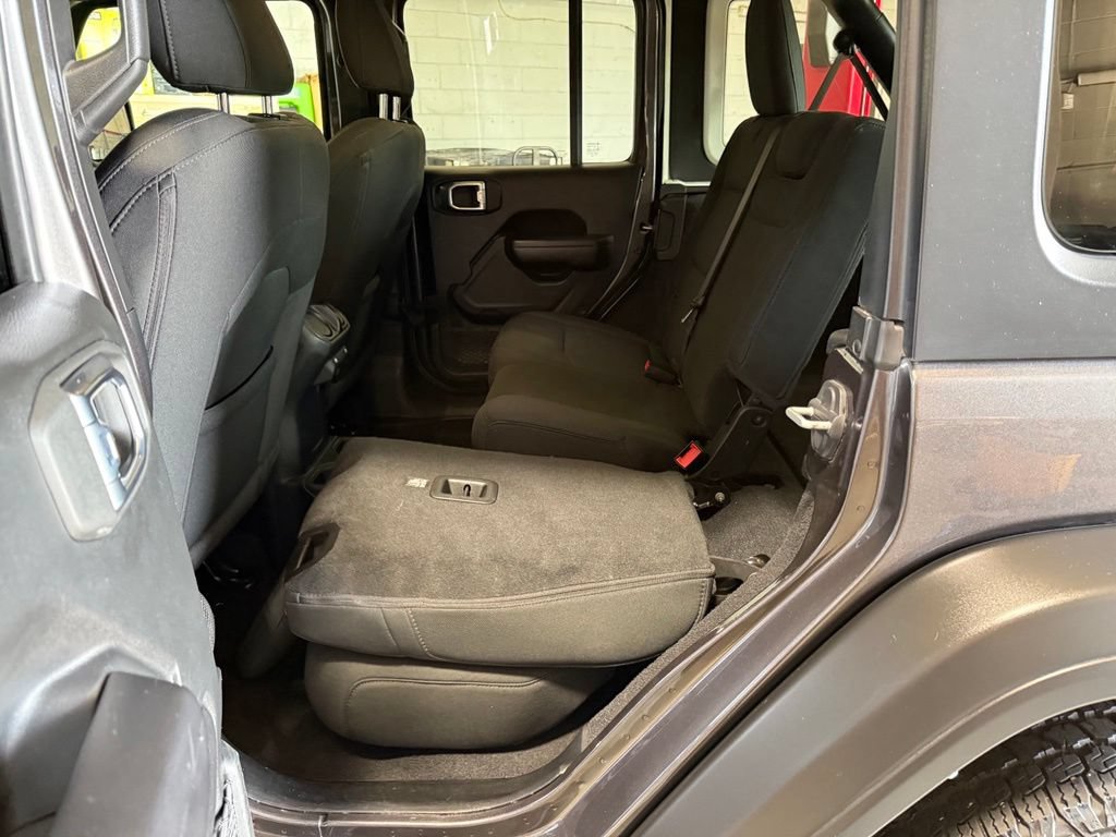 Used 2021 Jeep Wrangler Unlimited Sport AWD/4WD image 27