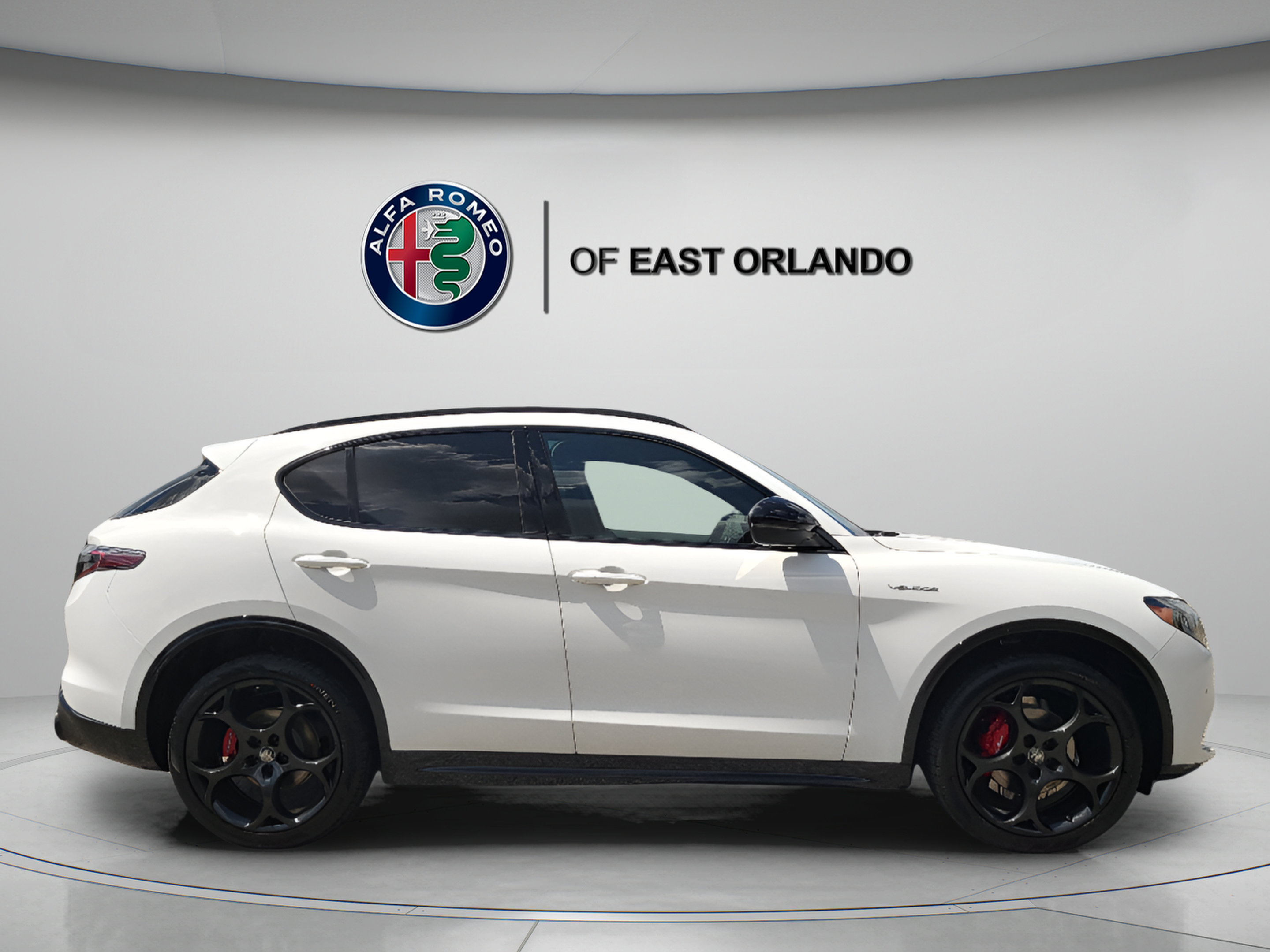 New 2026 Alfa Romeo Stelvio Sprint AWD/4WD image 8