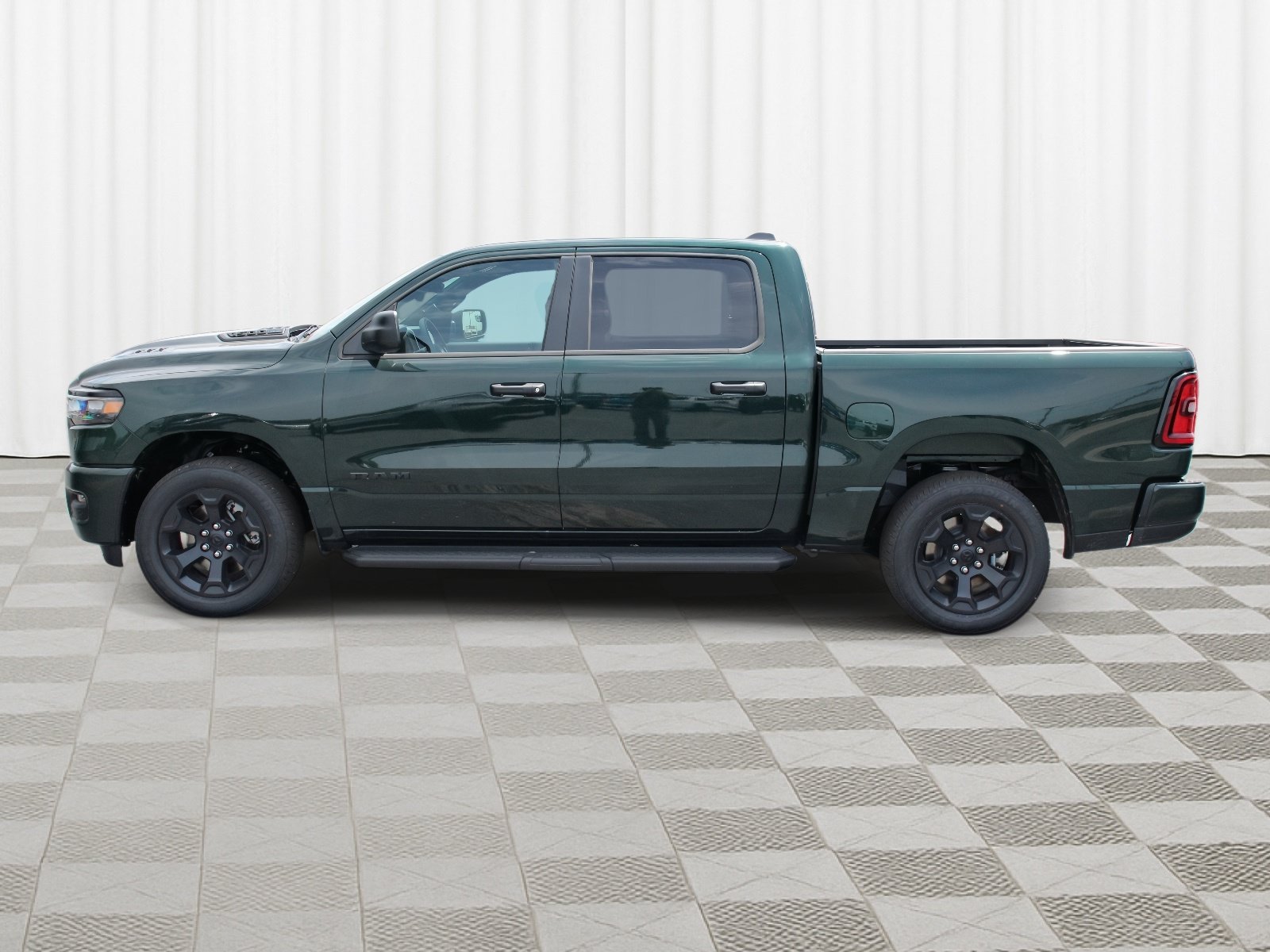 New 2026 RAM 1500 Express AWD/4WD image 37