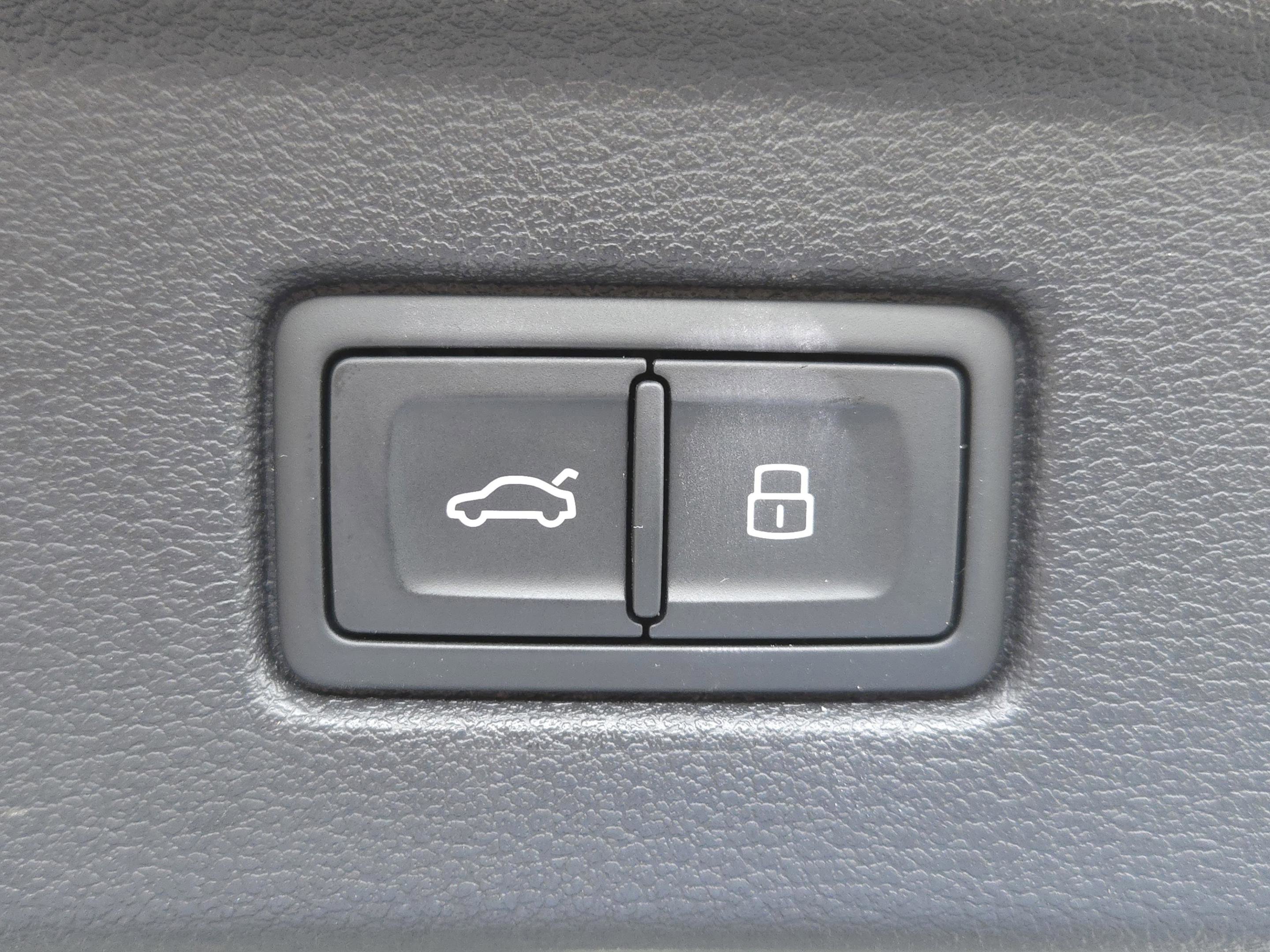 Used 2025 Audi A5 2.0T Premium Plus w/ Convenience Plus Package image 19