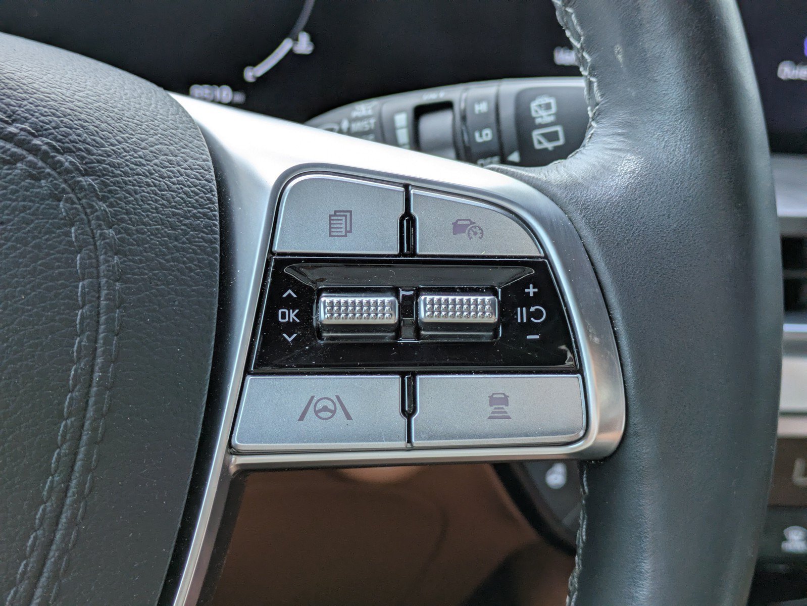 Certified 2025 Kia Telluride SX X-Line AWD/4WD image 23