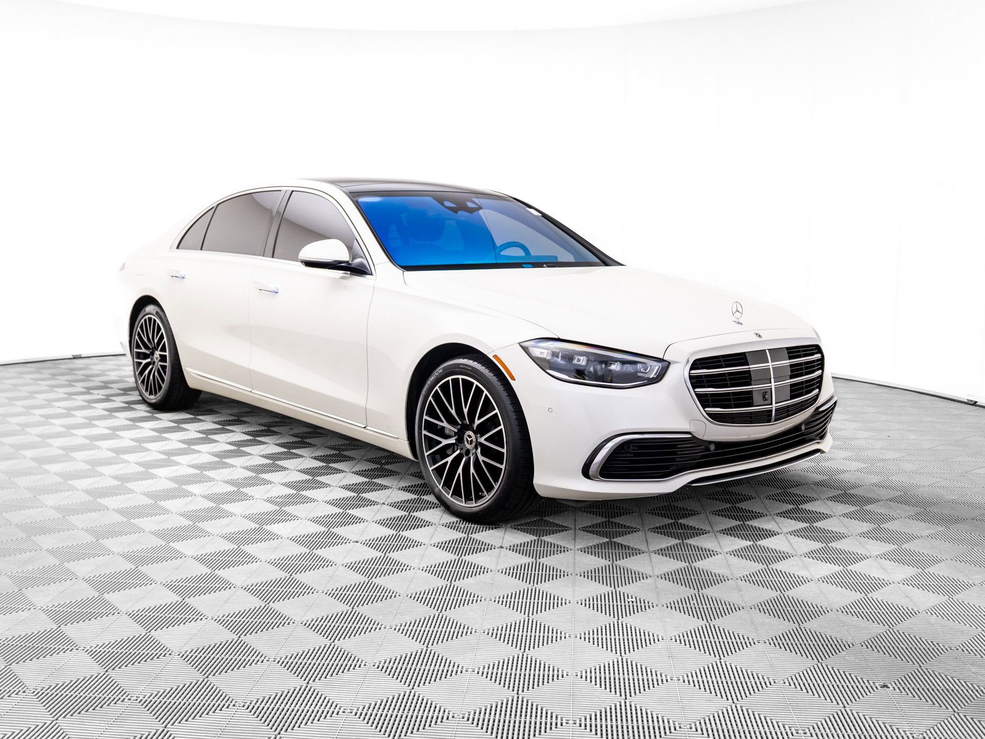 Certified 2023 Mercedes-Benz S 580 4MATIC Sedan image 8