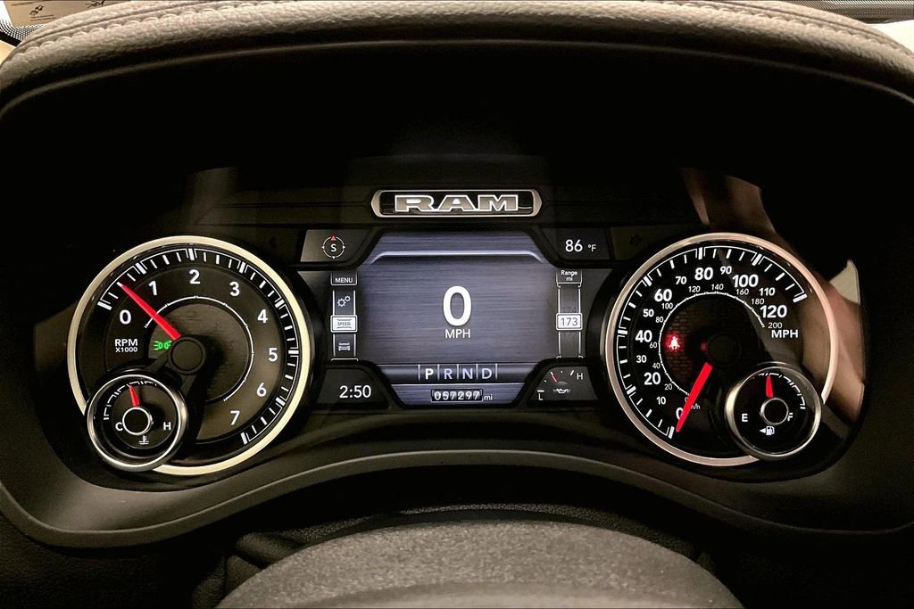Used 2019 RAM 1500 Laramie RWD image 14