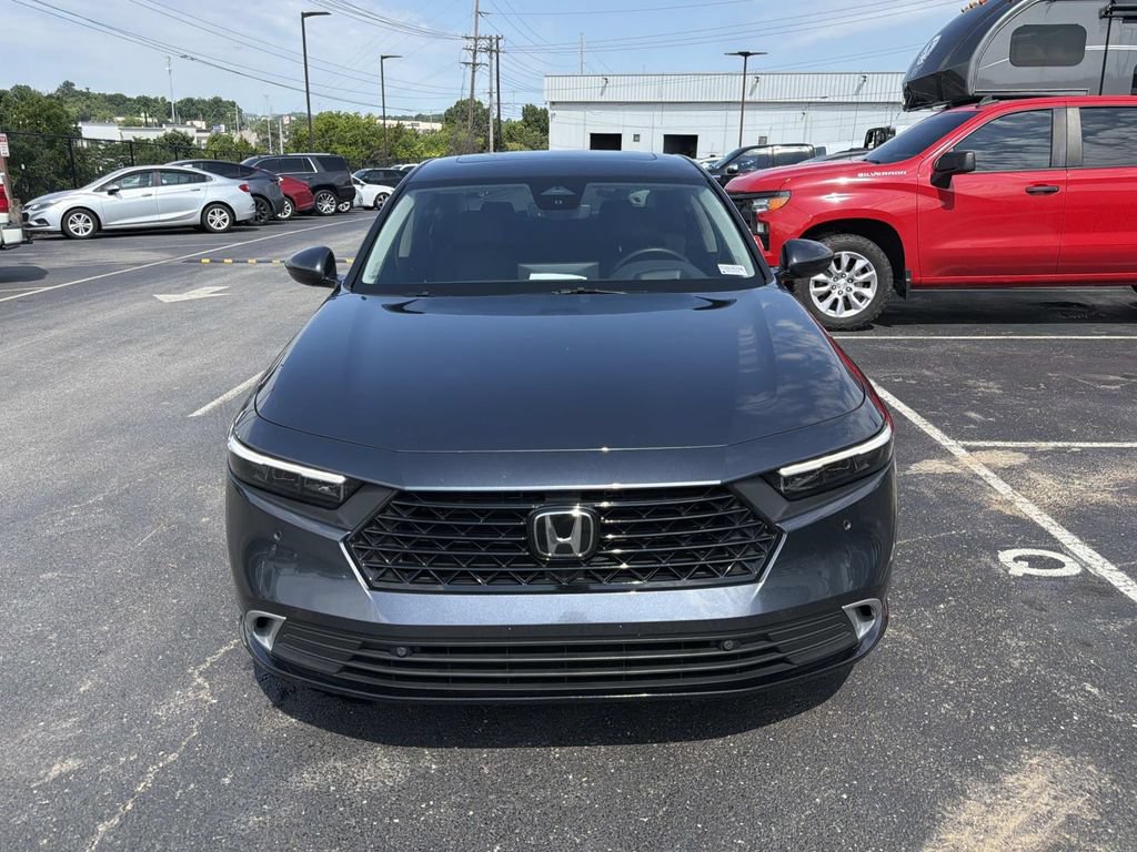 Used 2025 Honda Accord Touring image 8