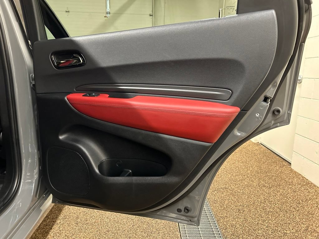Used 2022 Dodge Durango R/T w/ Blacktop Package AWD/4WD image 15