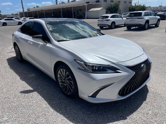 Used 2025 Lexus ES 350 w/ Technology Package