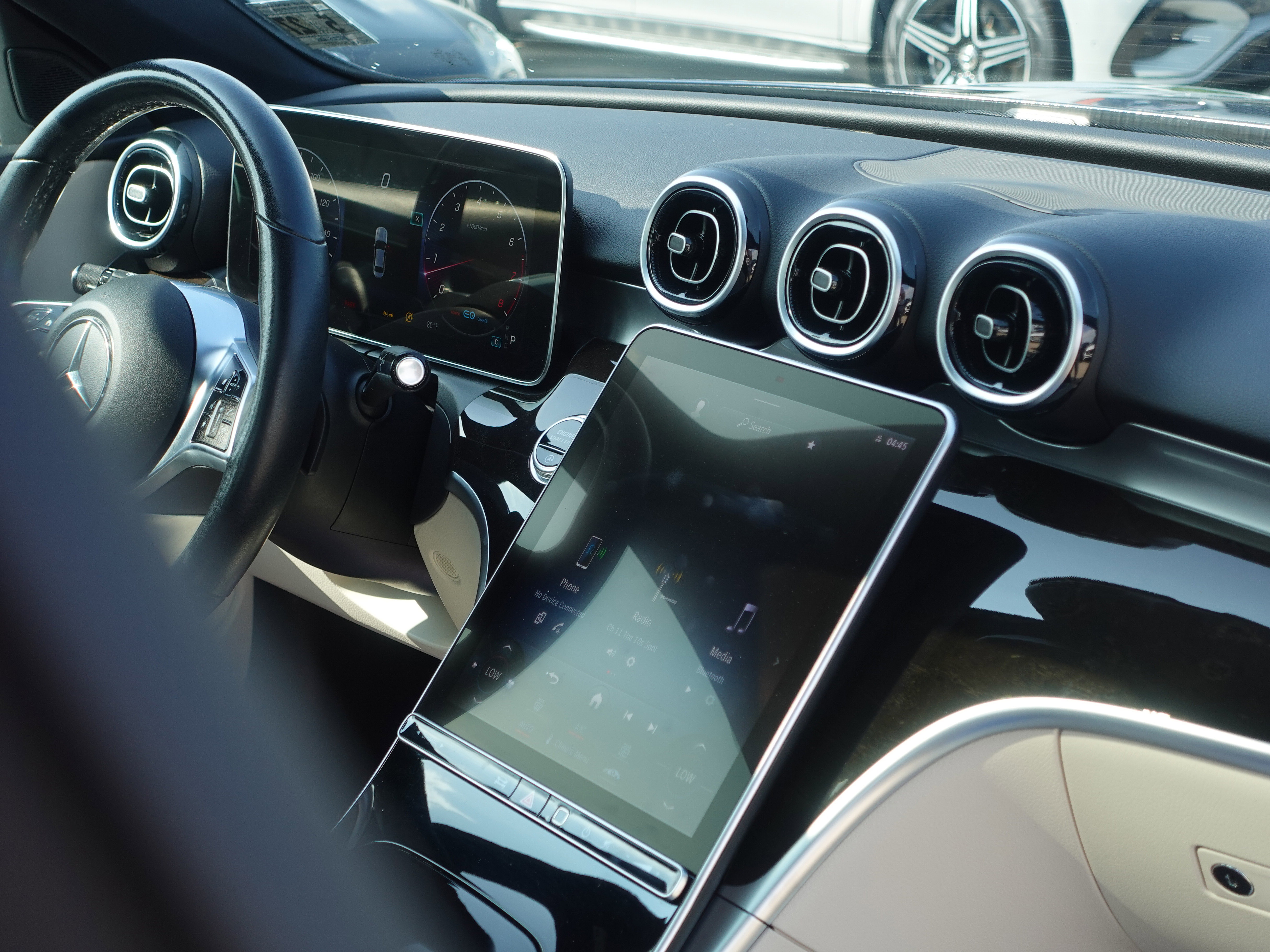 Used 2022 Mercedes-Benz C 300 4MATIC Sedan image 13