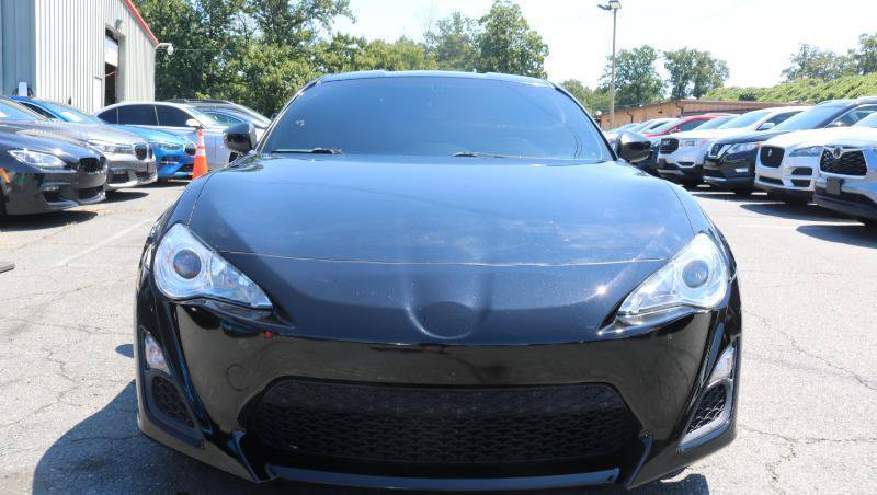 Used 2015 Scion FR-S RWD image 2