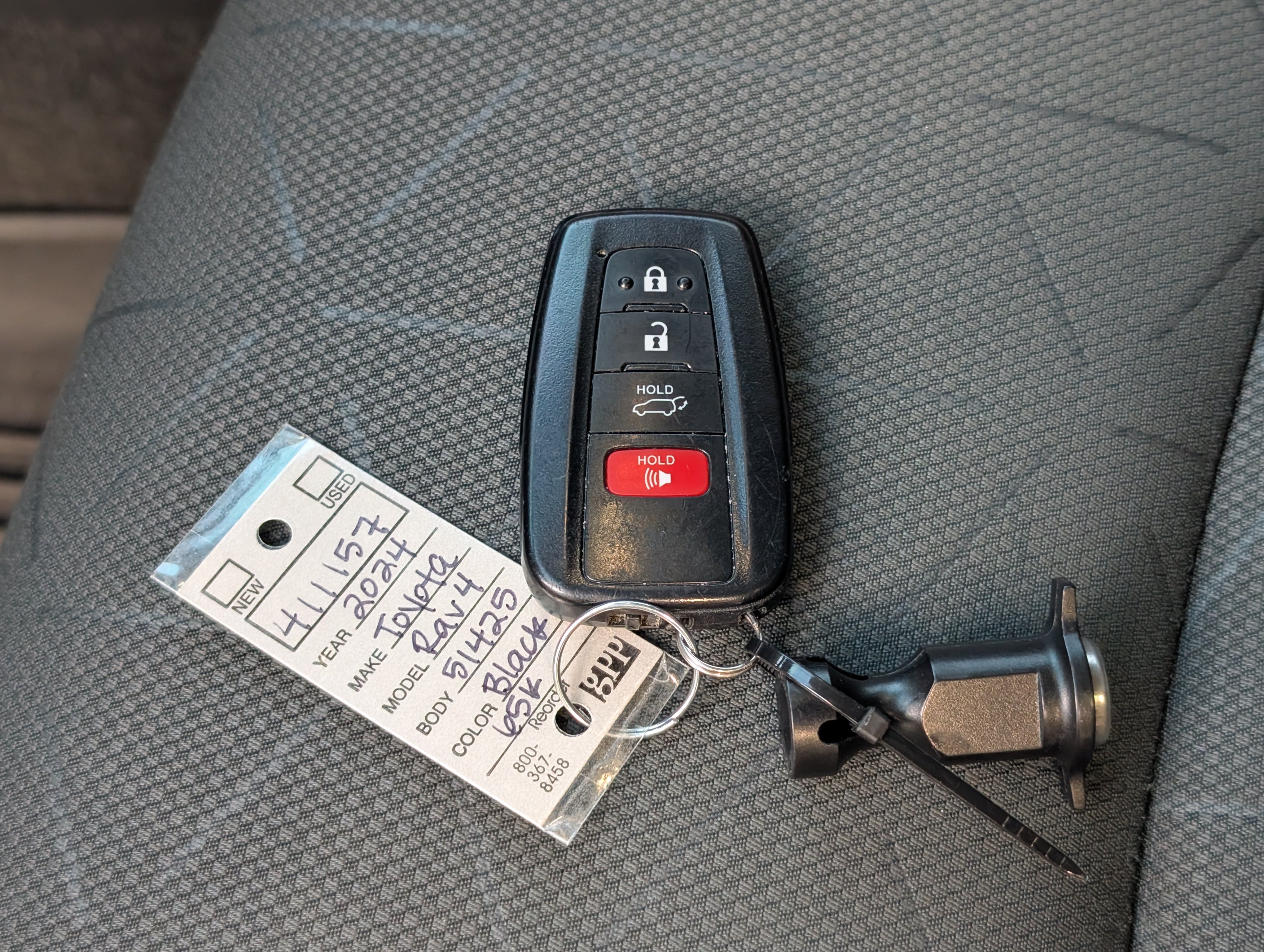 Used 2024 Toyota RAV4 XLE w/ Convenience Package AWD/4WD image 38