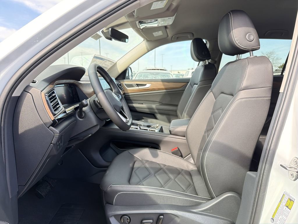New 2026 Volkswagen Atlas SE image 11