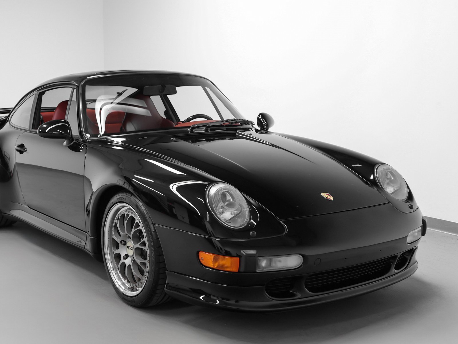 Used 1998 Porsche 911 Carrera S image 9