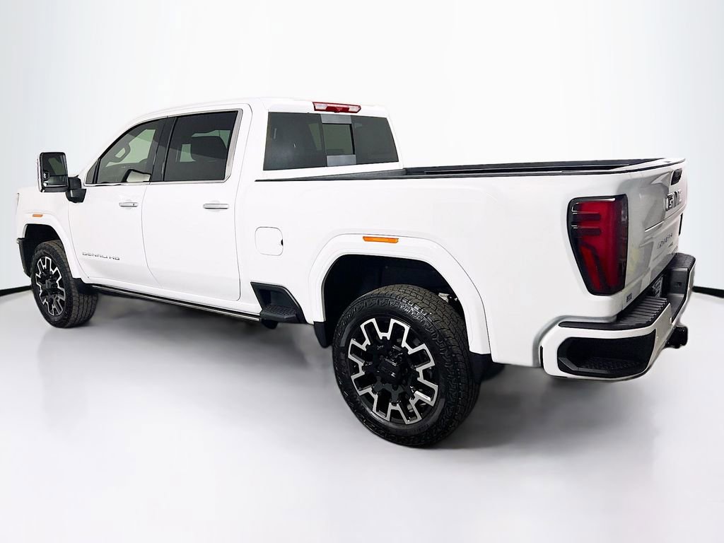Certified 2025 GMC Sierra 2500 Denali image 5