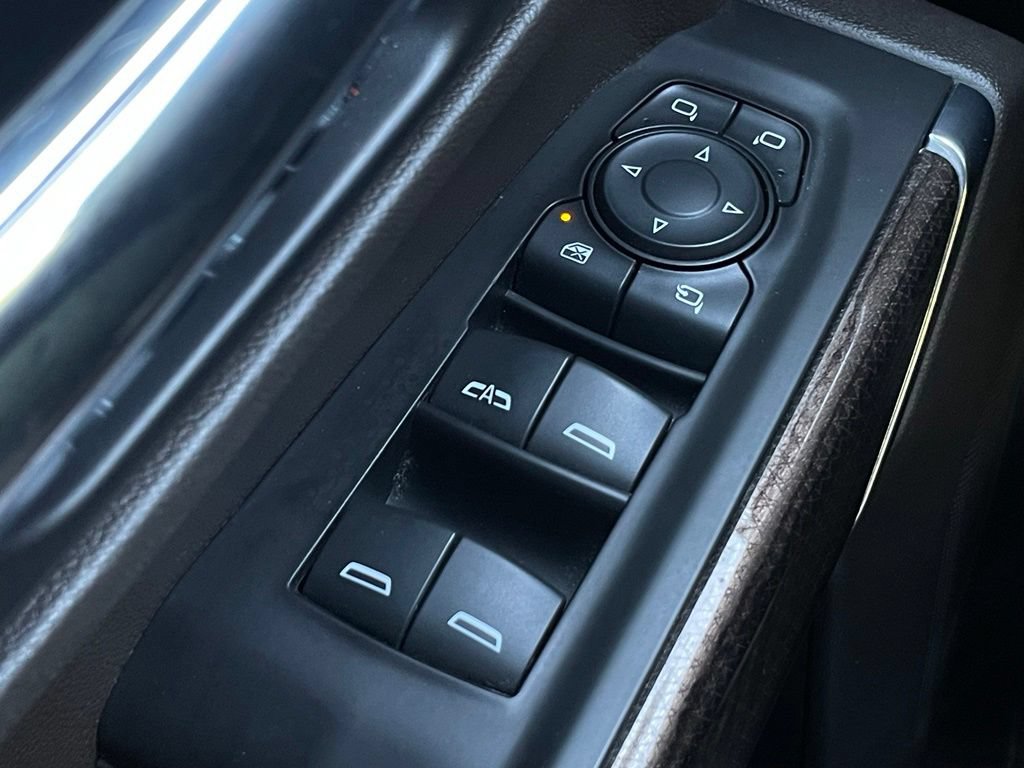 Used 2020 Chevrolet Silverado 2500 LT w/ Texas Edition AWD/4WD image 11