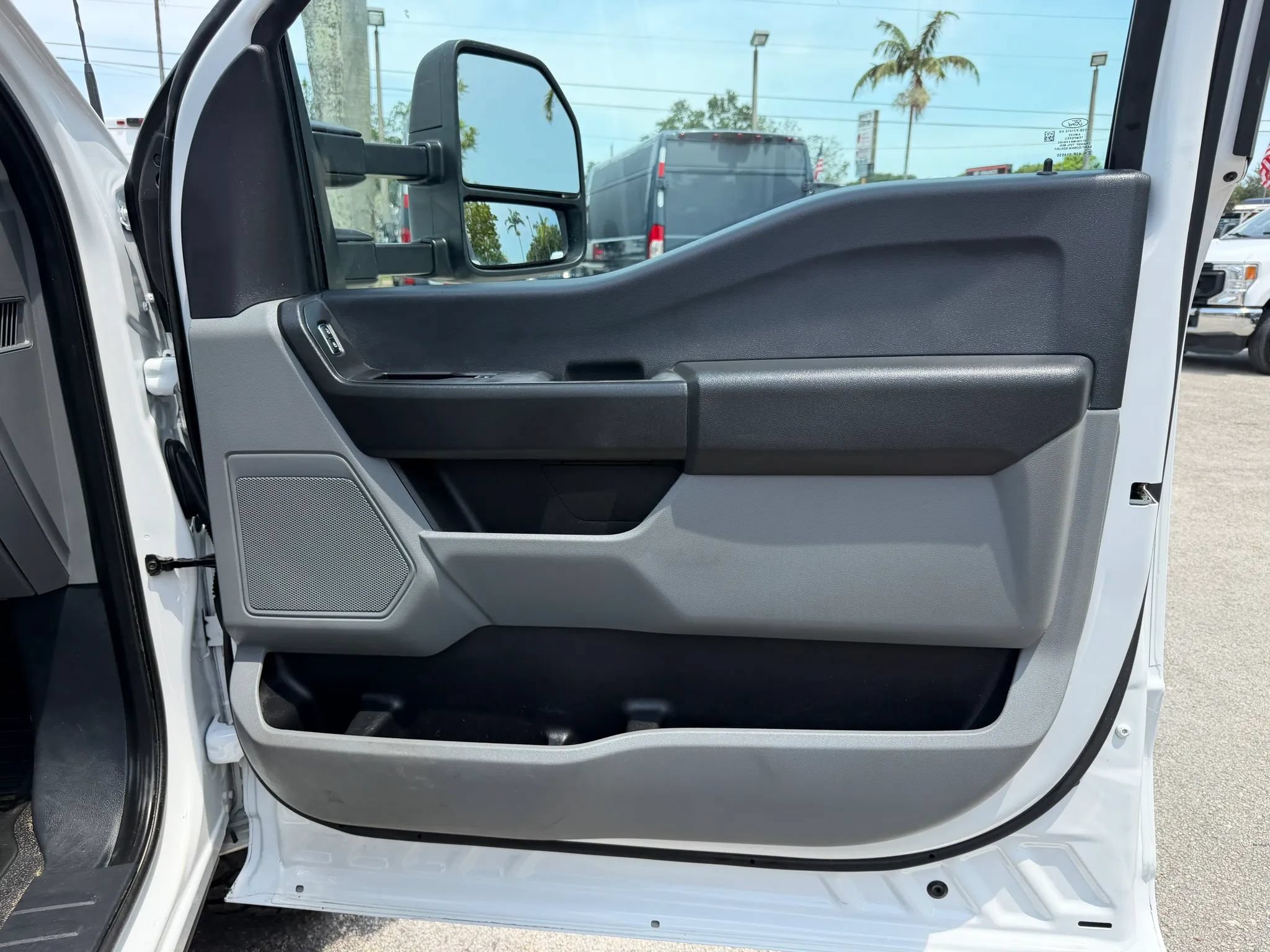 Used 2023 Ford F350 4x4 Crew Cab XL w/ XL Off-Road Package image 20