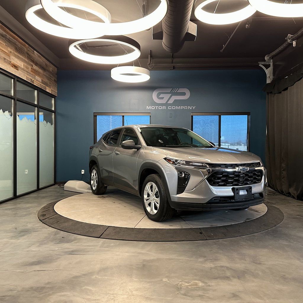 Used 2024 Chevrolet Trax LS w/ LPO, Blackout Package