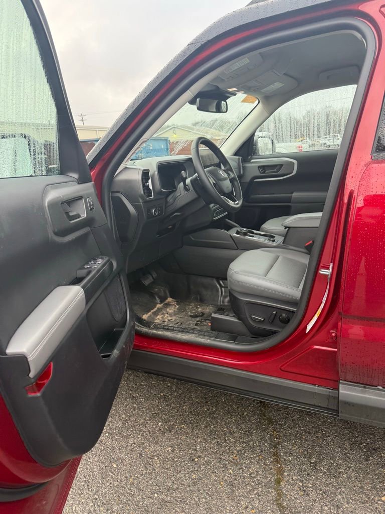 Used 2025 Ford Bronco Sport Badlands image 10