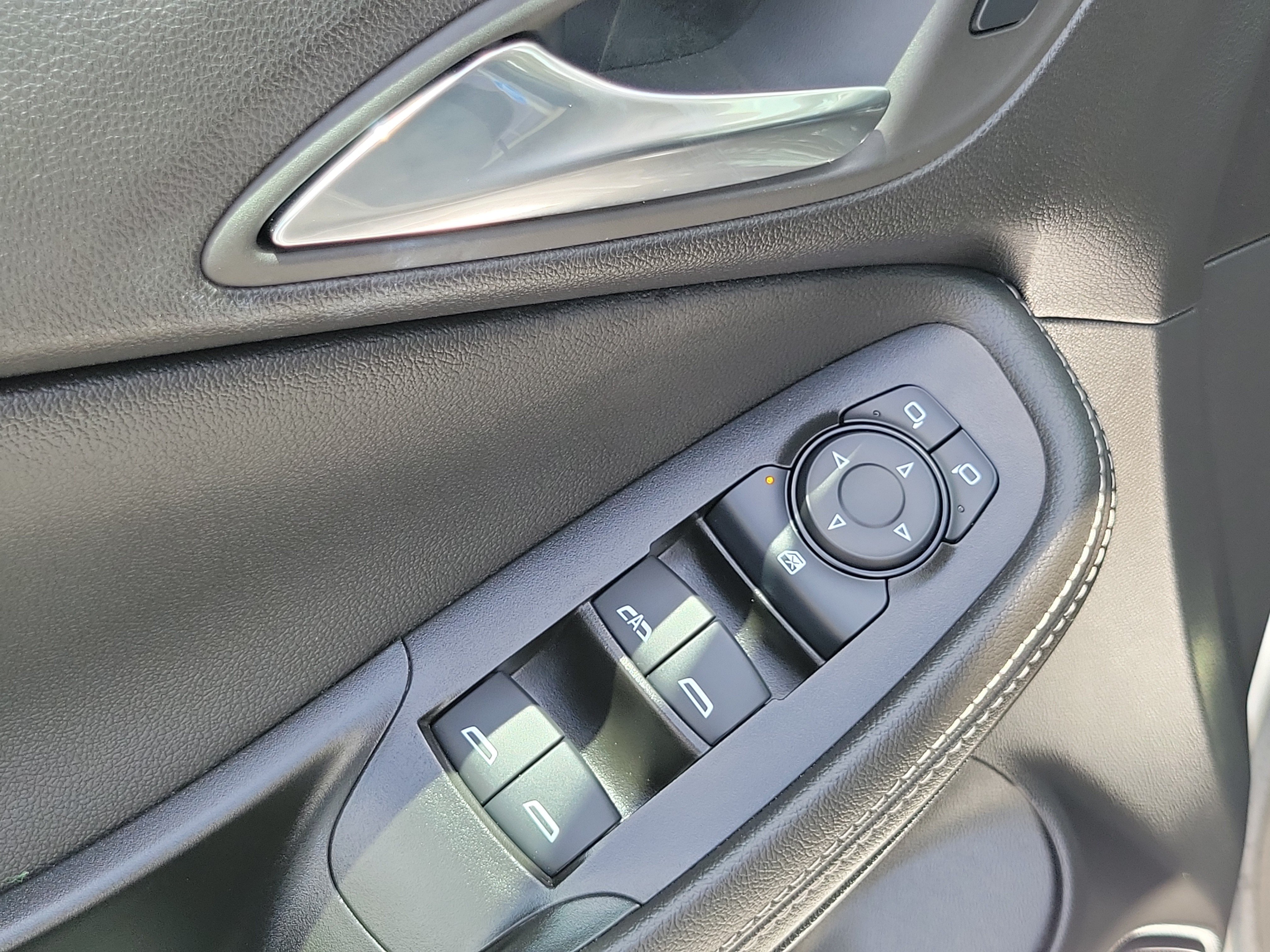 Used 2024 Buick Encore GX Sport Touring w/ Advanced Technology Package FWD image 27