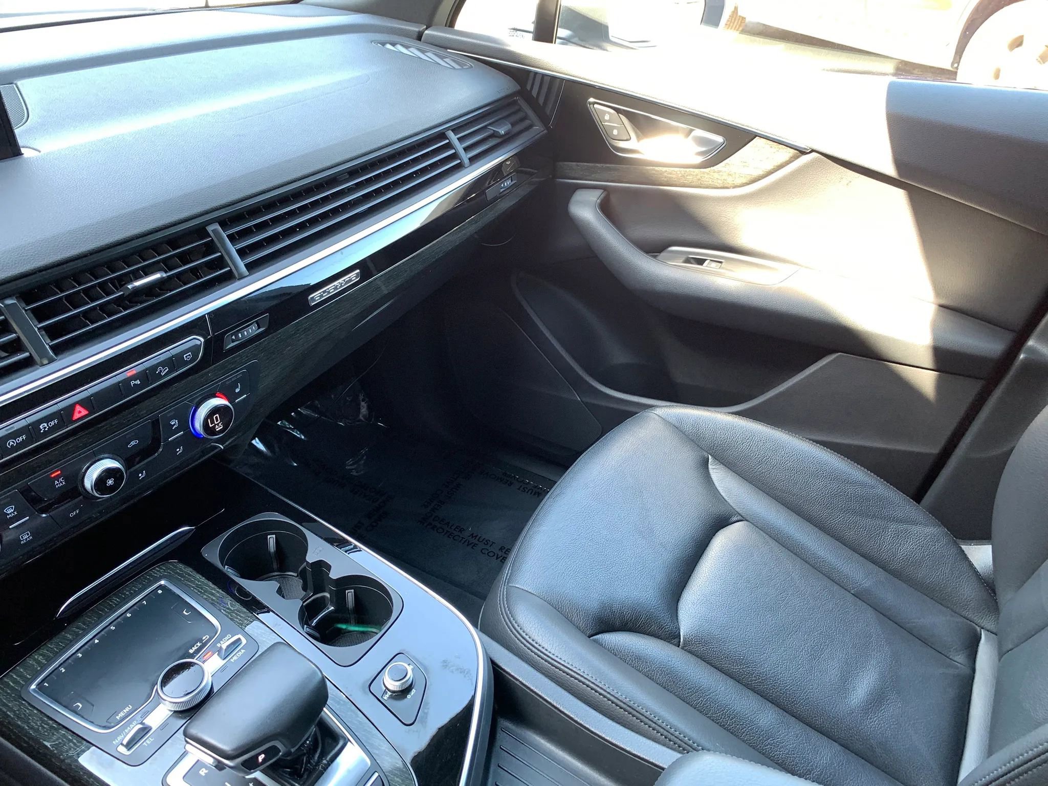 Used 2019 Audi Q7 3.0T Premium w/ Towing Package AWD/4WD image 17
