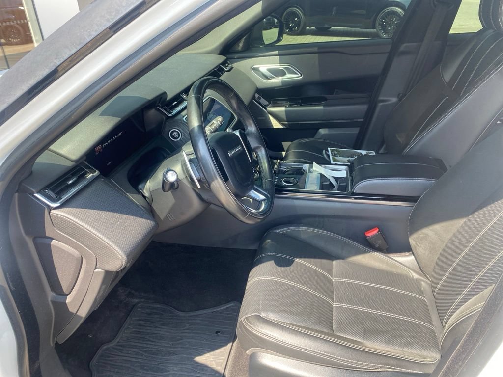 Used 2018 Land Rover Range Rover Velar R-Dynamic SE AWD/4WD image 15