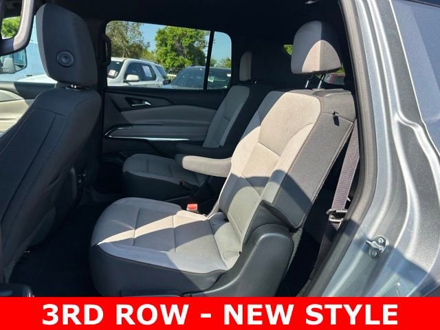 Certified 2025 Chevrolet Traverse LT FWD image 15