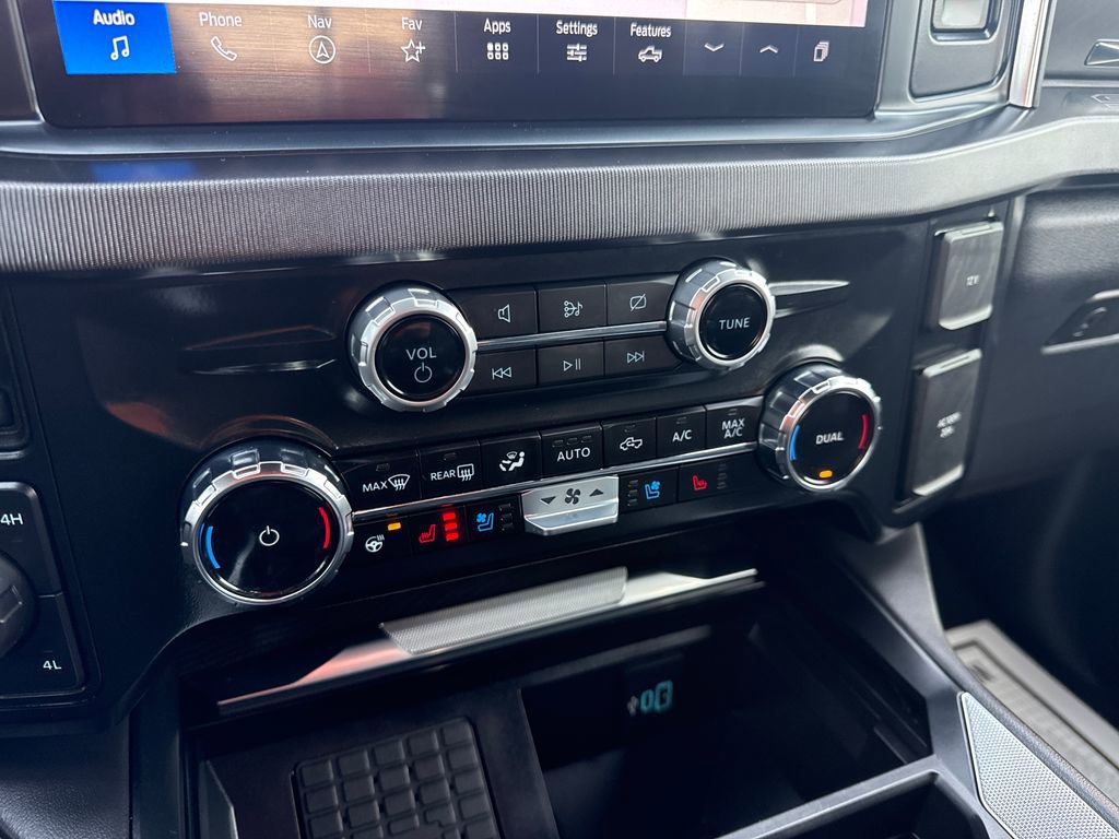 Used 2024 Ford F350 Platinum image 40