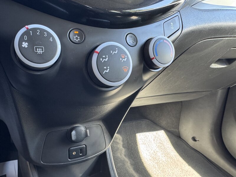 Used 2015 Chevrolet Spark LT FWD image 26