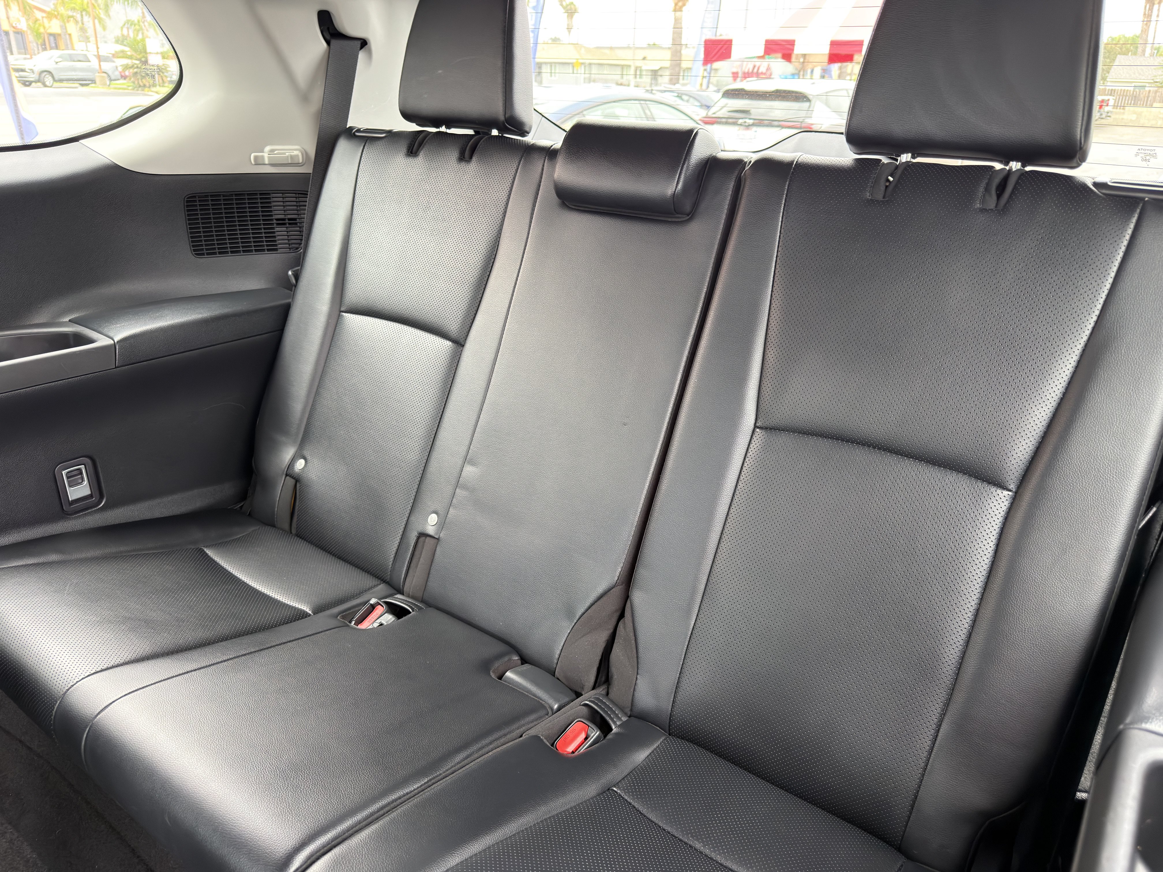 Used 2024 Toyota Grand Highlander AWD image 18