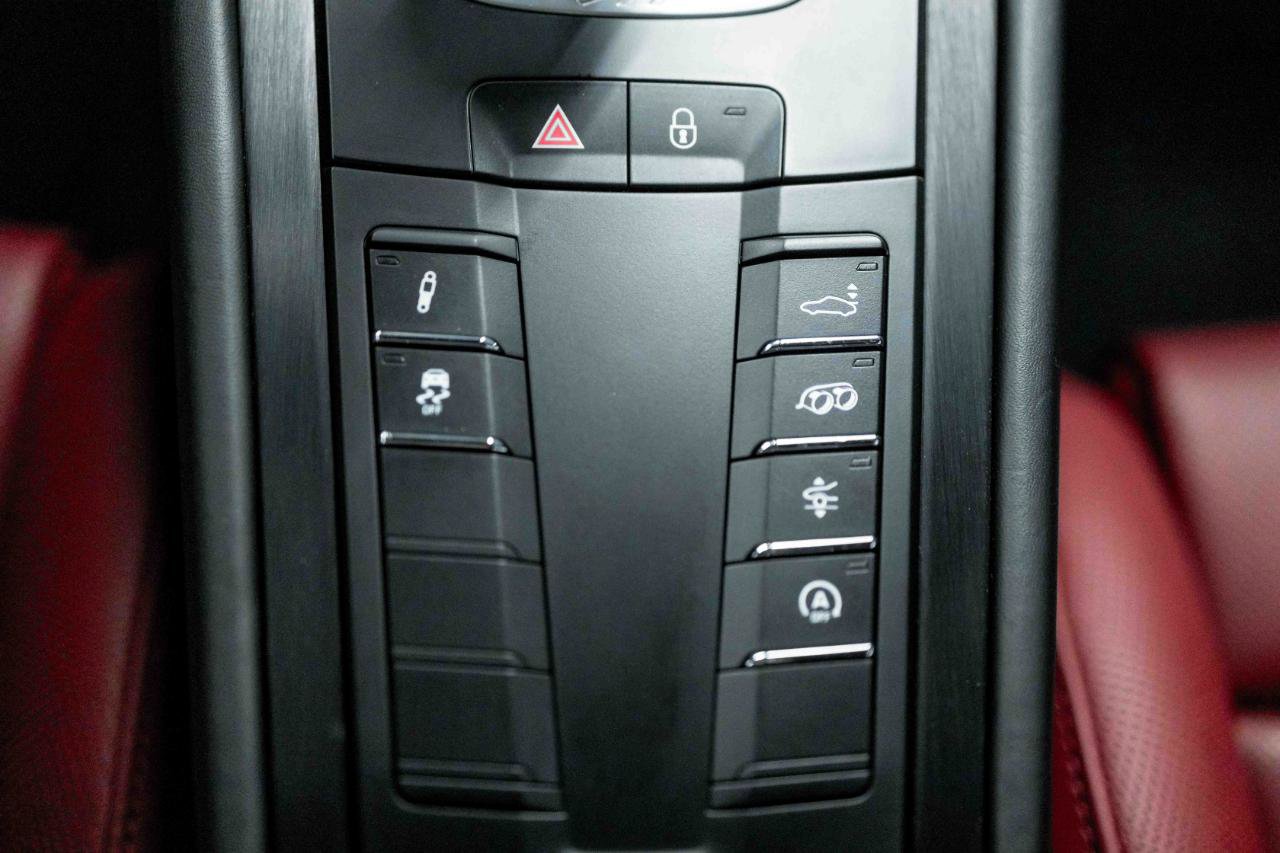 Used 2018 Porsche 911 Carrera GTS RWD image 78