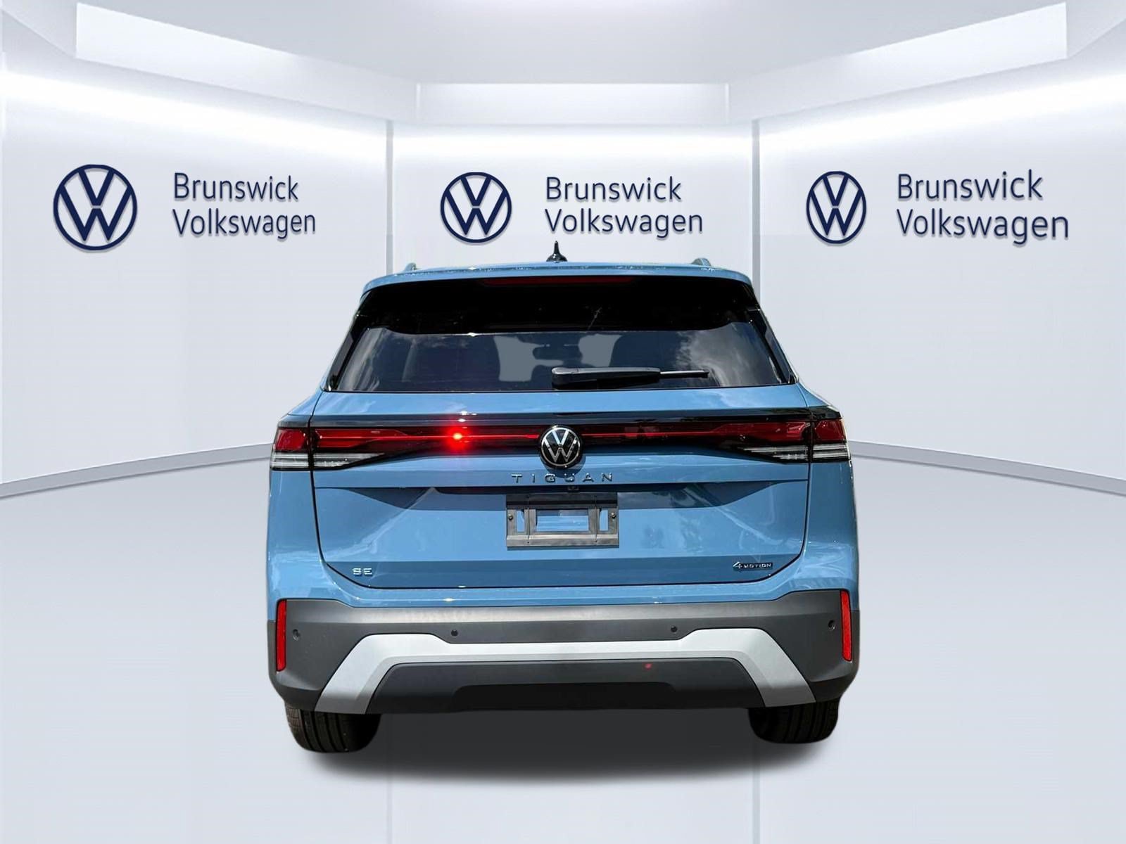New 2026 Volkswagen Tiguan SE AWD/4WD image 5
