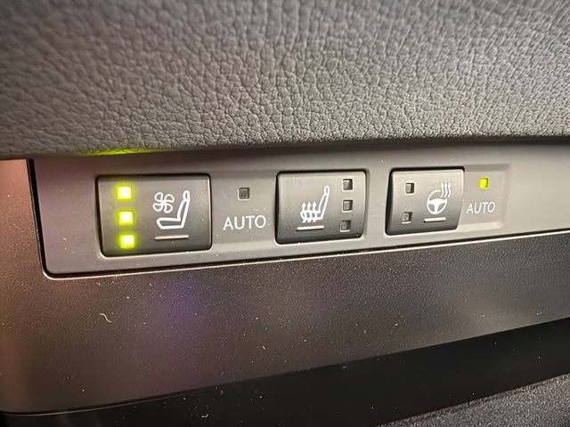 Used 2024 Lexus ES 350 w/ Premium Package image 48