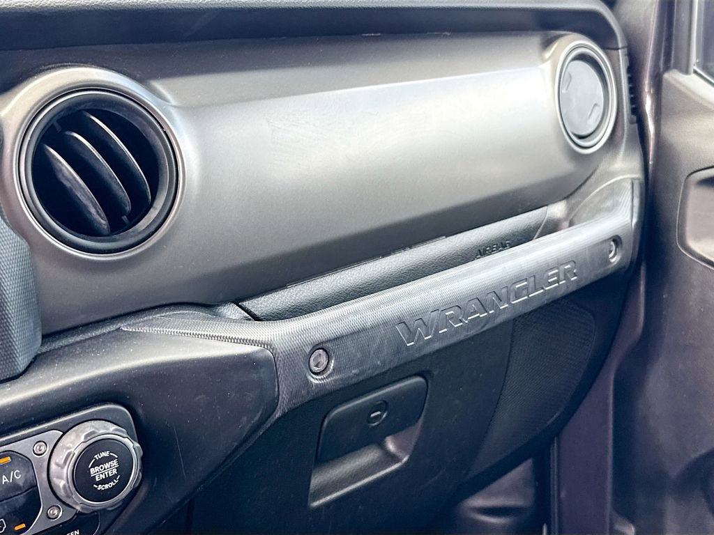 Used 2022 Jeep Wrangler Unlimited Sport AWD/4WD image 18