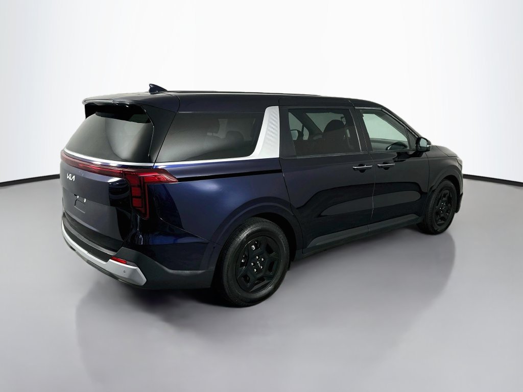 Used 2025 Kia Carnival FWD image 7