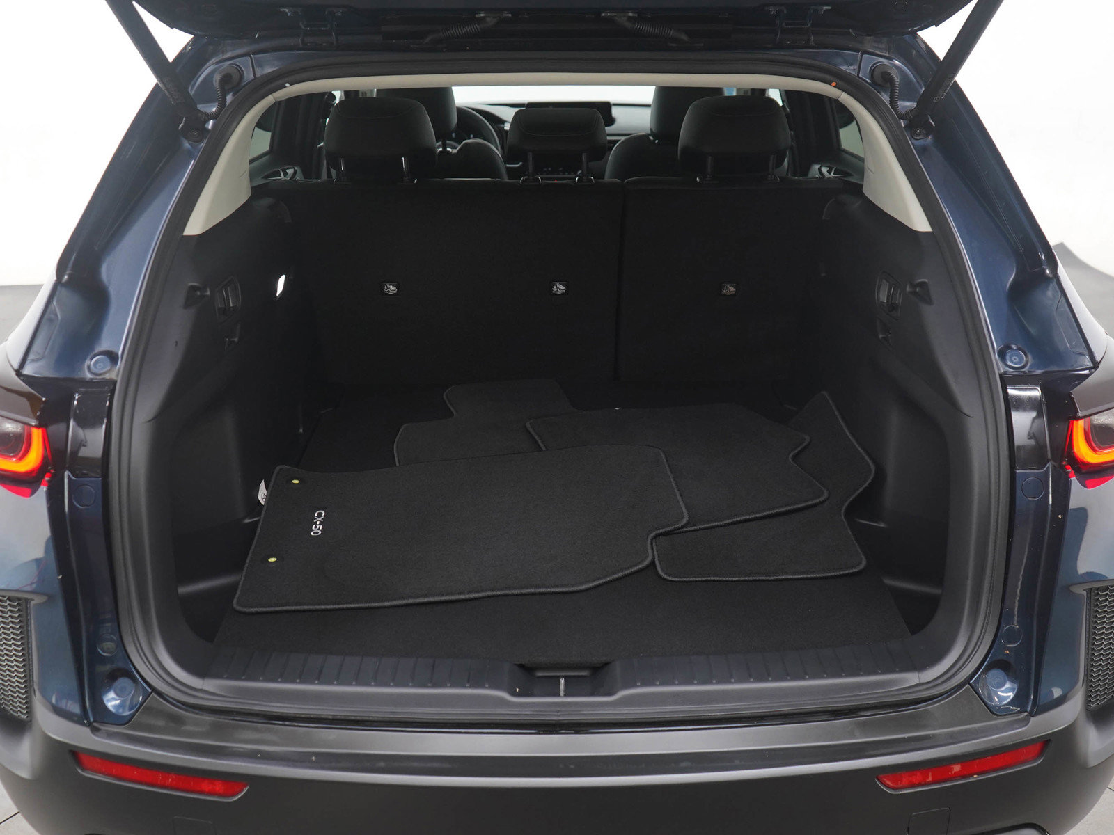 Used 2025 MAZDA CX-50 AWD 2.5 S w/ Premium Package image 17