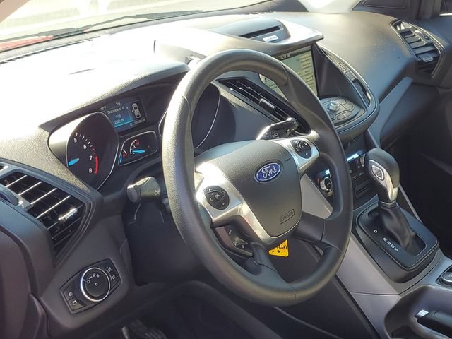 Used 2016 Ford Escape SE w/ Equipment Group 201A FWD image 11
