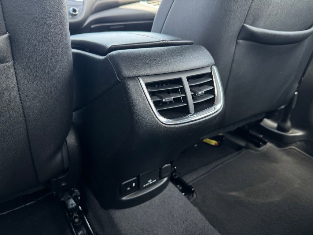 Used 2024 Chevrolet Malibu LT FWD image 19