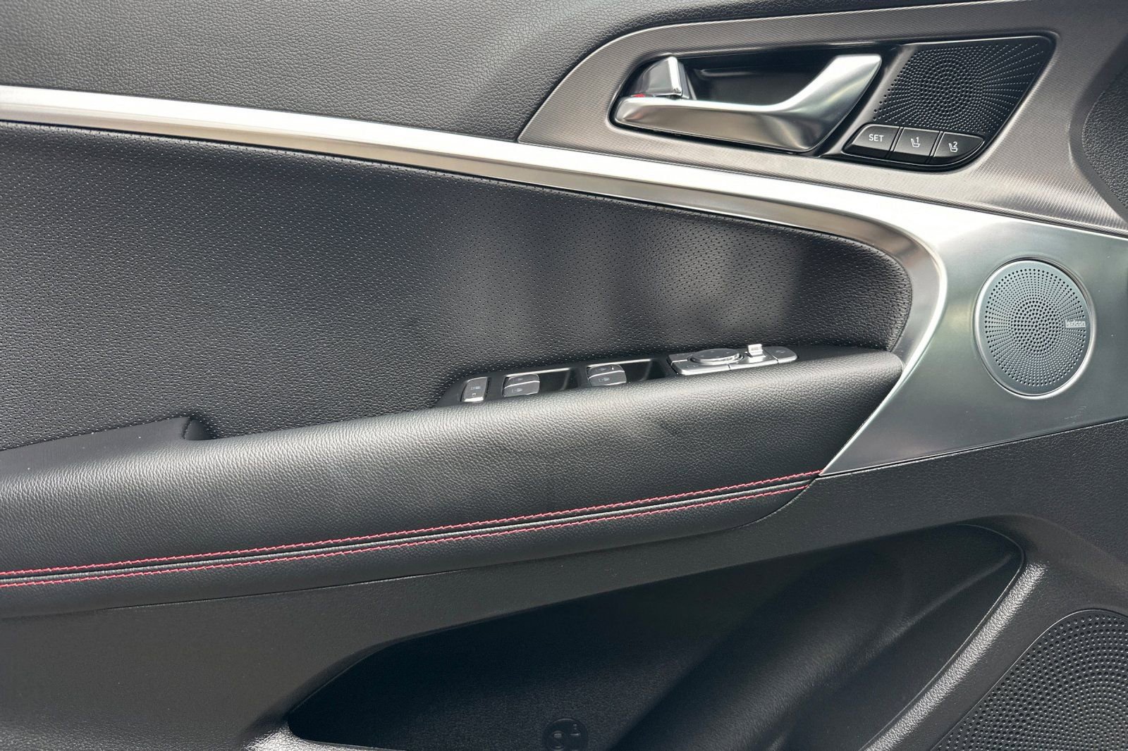 Used 2026 Genesis G70 3.3T Sport Prestige image 14