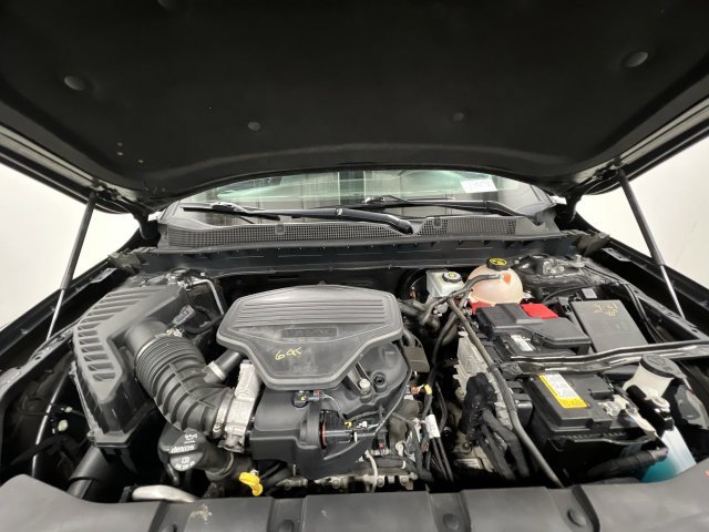 Used 2019 Chevrolet Blazer Premier w/ Sun and Wheels Package AWD/4WD image 32