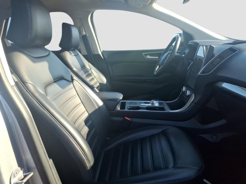 Used 2024 Ford Edge SEL image 10
