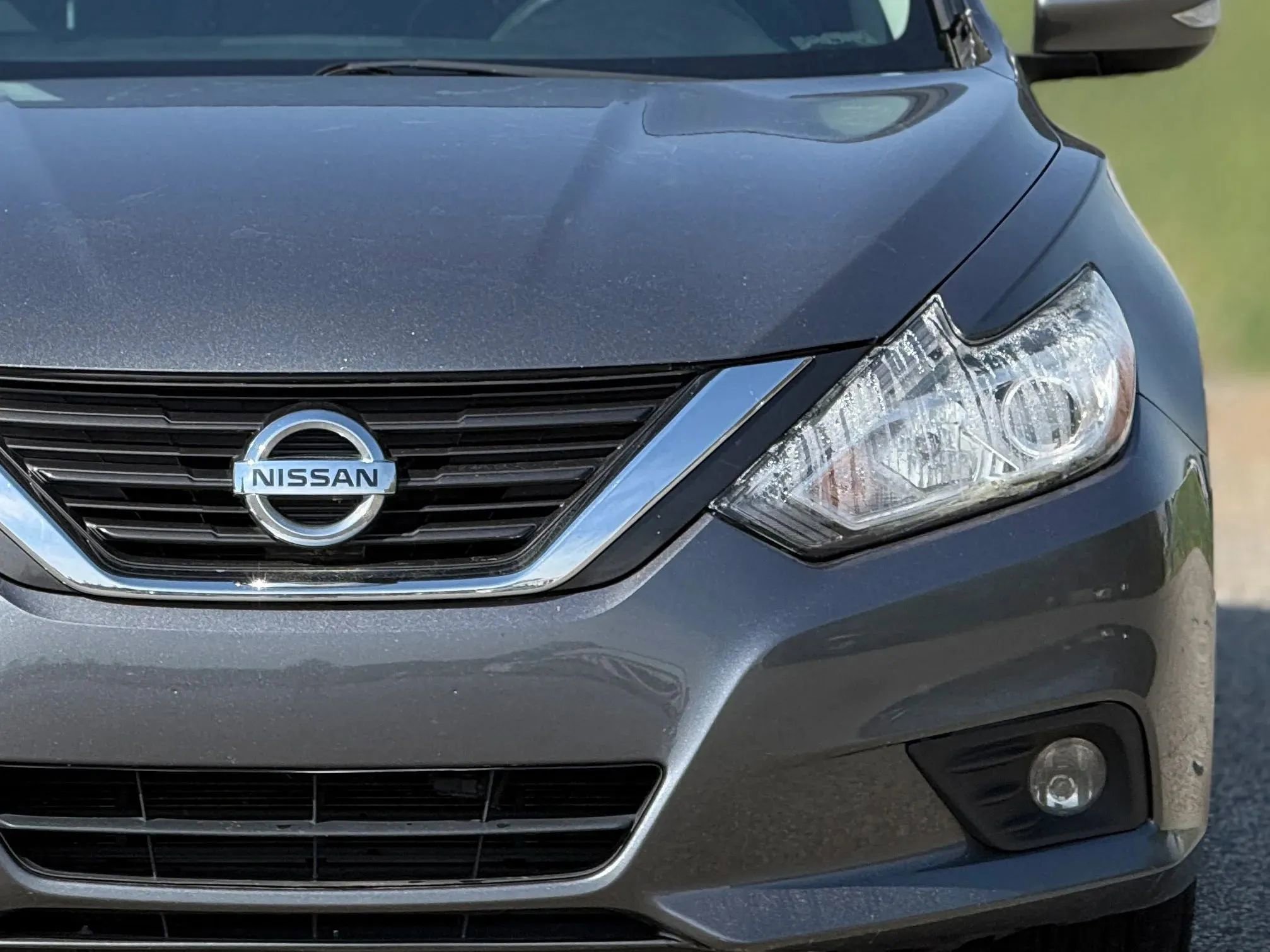 Used 2017 Nissan Altima 2.5 SL w/ Moonroof Package FWD image 12