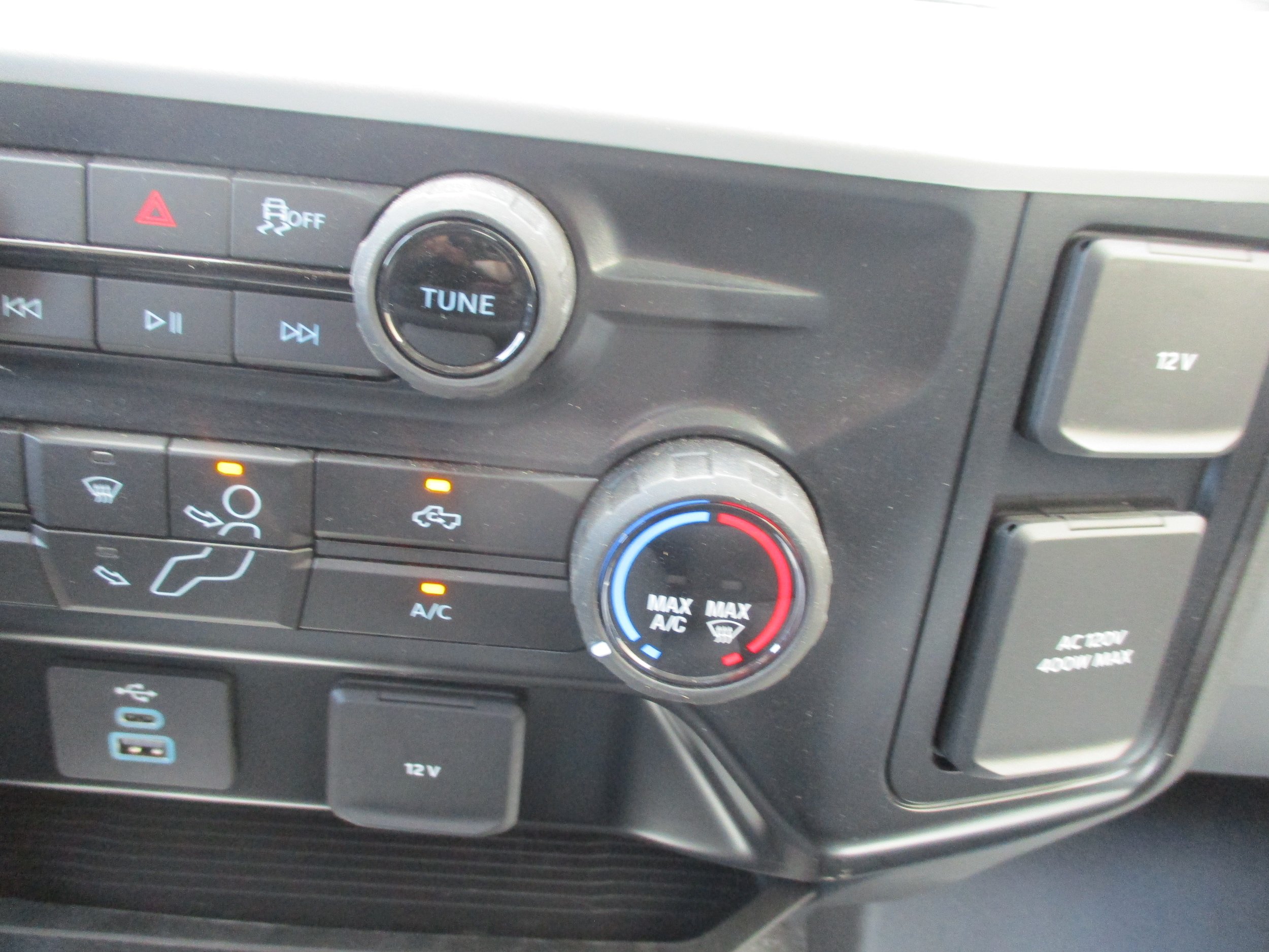 Used 2025 Ford F450 XLT w/ XLT Value Package AWD/4WD image 13