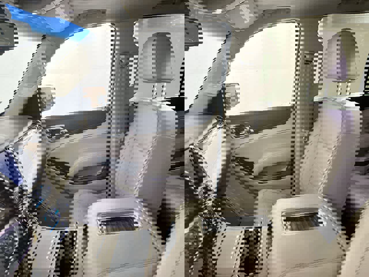 Used 2018 GMC Yukon Denali w/ Open Road Package image 28