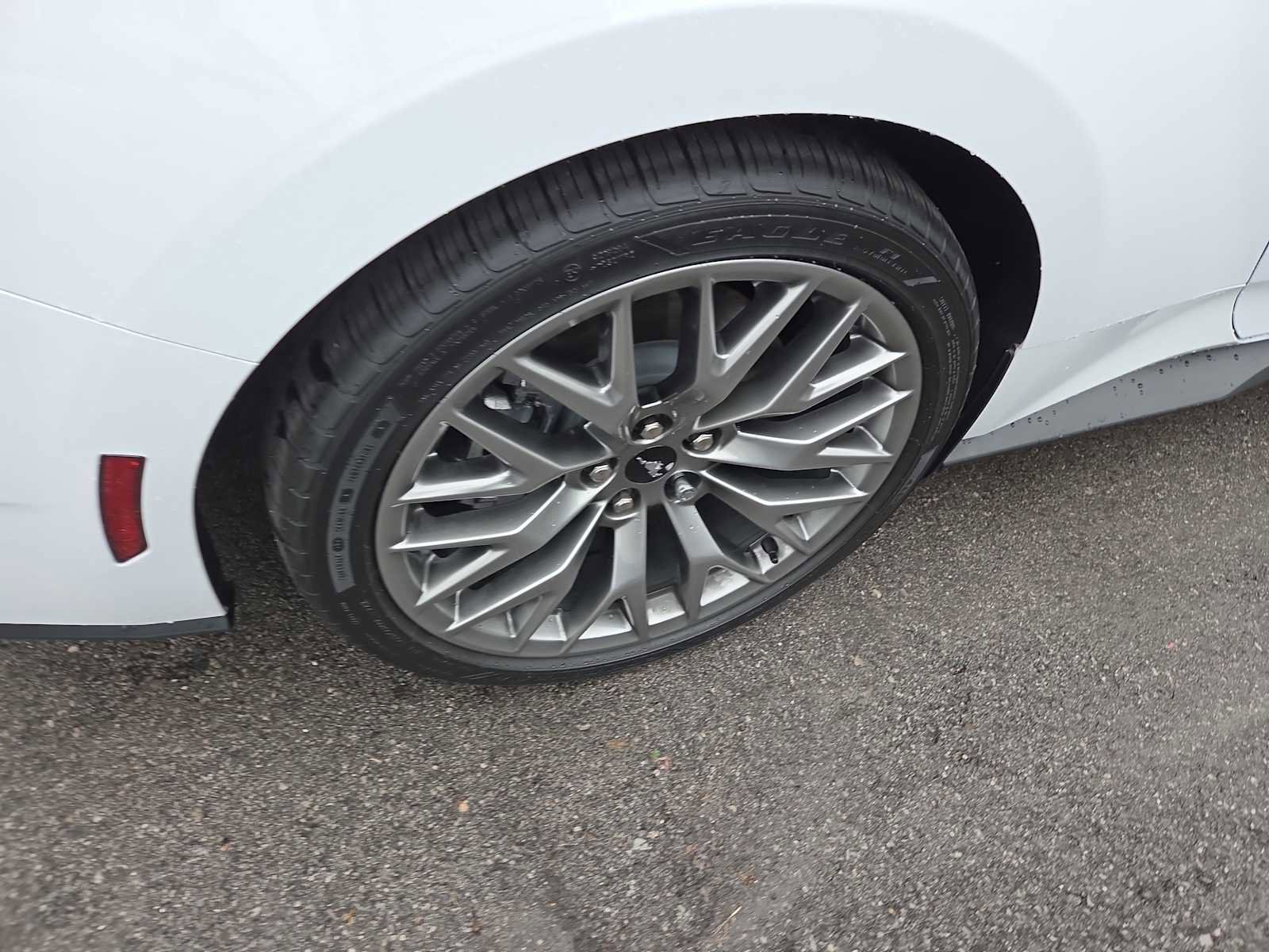 Used 2025 Ford Mustang GT Premium image 3