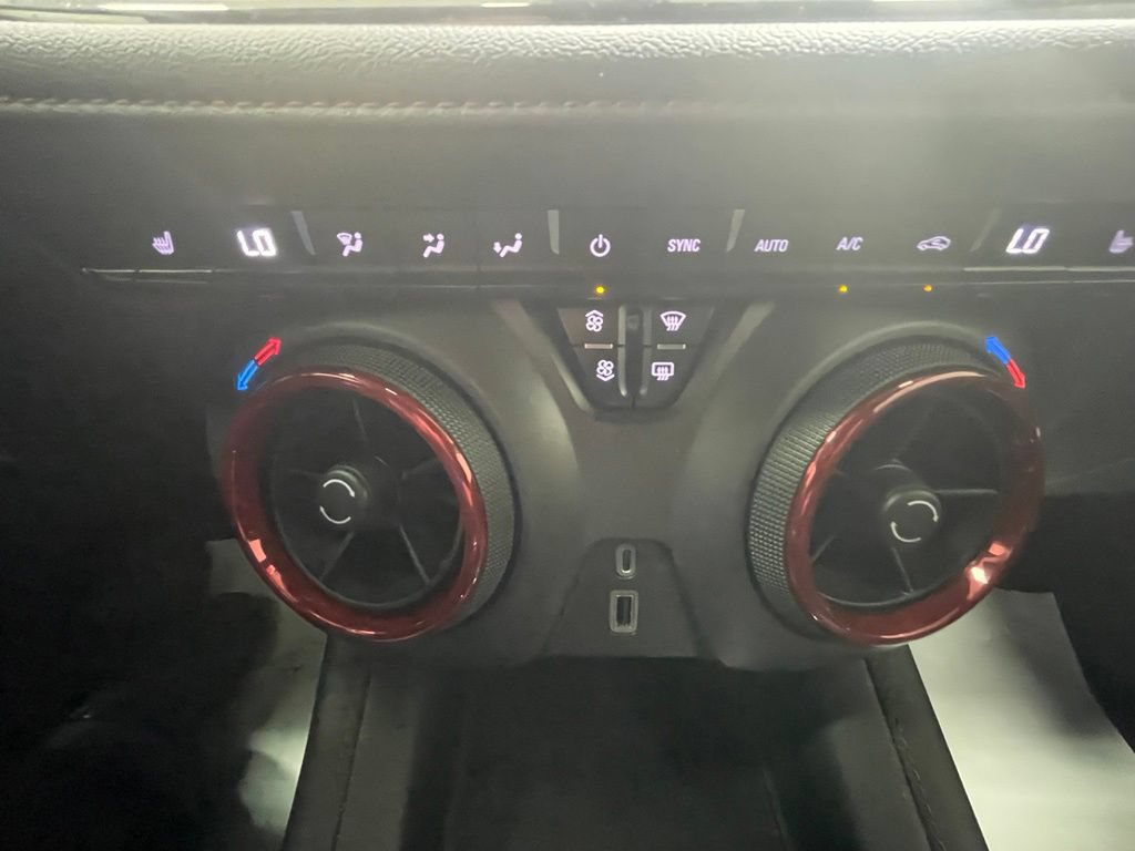 Used 2021 Chevrolet Blazer RS AWD/4WD image 25
