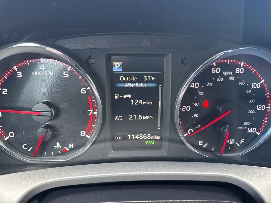 Used 2016 Toyota RAV4 SE image 33