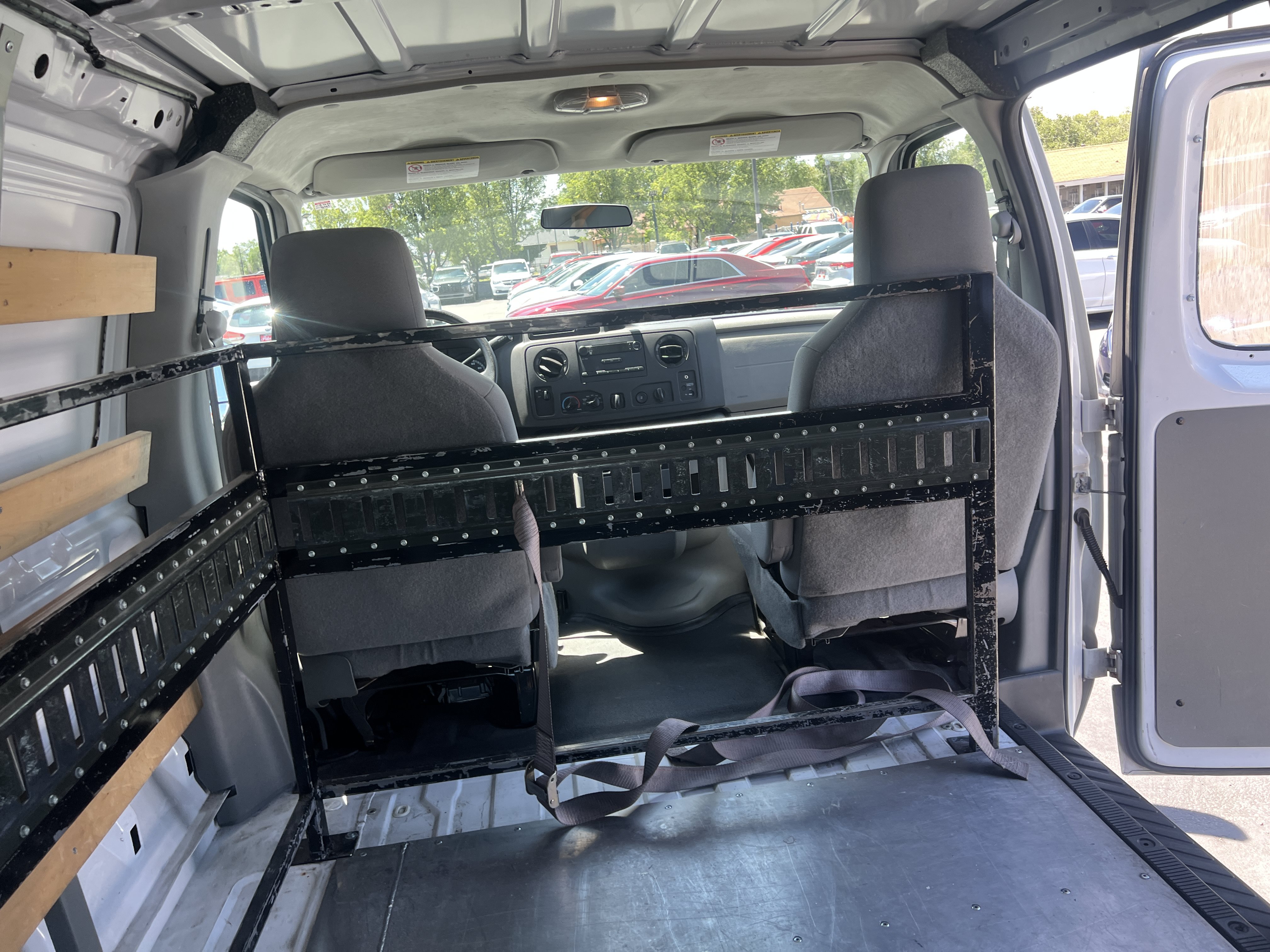 Used 2014 Ford E-250 and Econoline 250 w/ Power Group RWD image 14