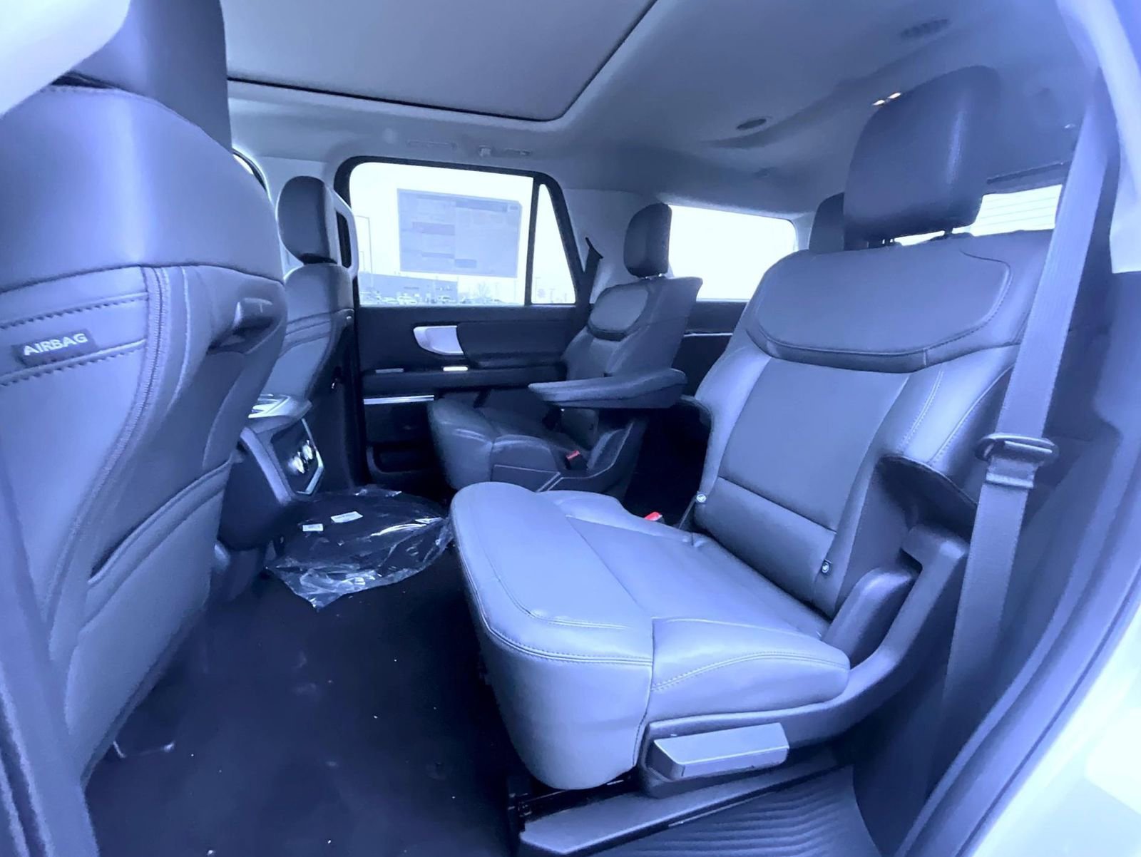 New 2026 Ford Expedition Active image 12