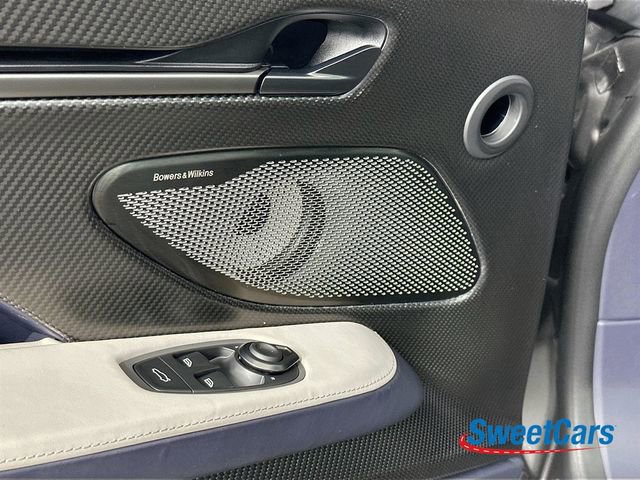 Used 2025 Aston Martin Vanquish RWD image 34
