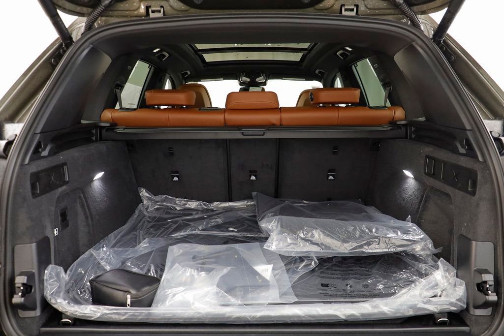 New 2026 BMW X5 M60i image 19