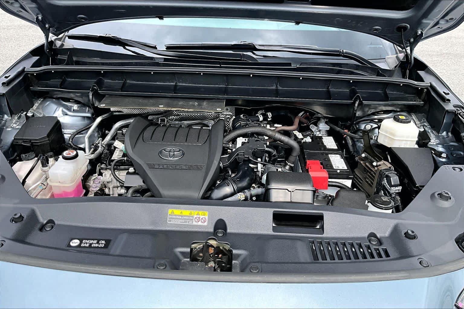 Used 2024 Toyota Highlander XLE AWD/4WD image 32
